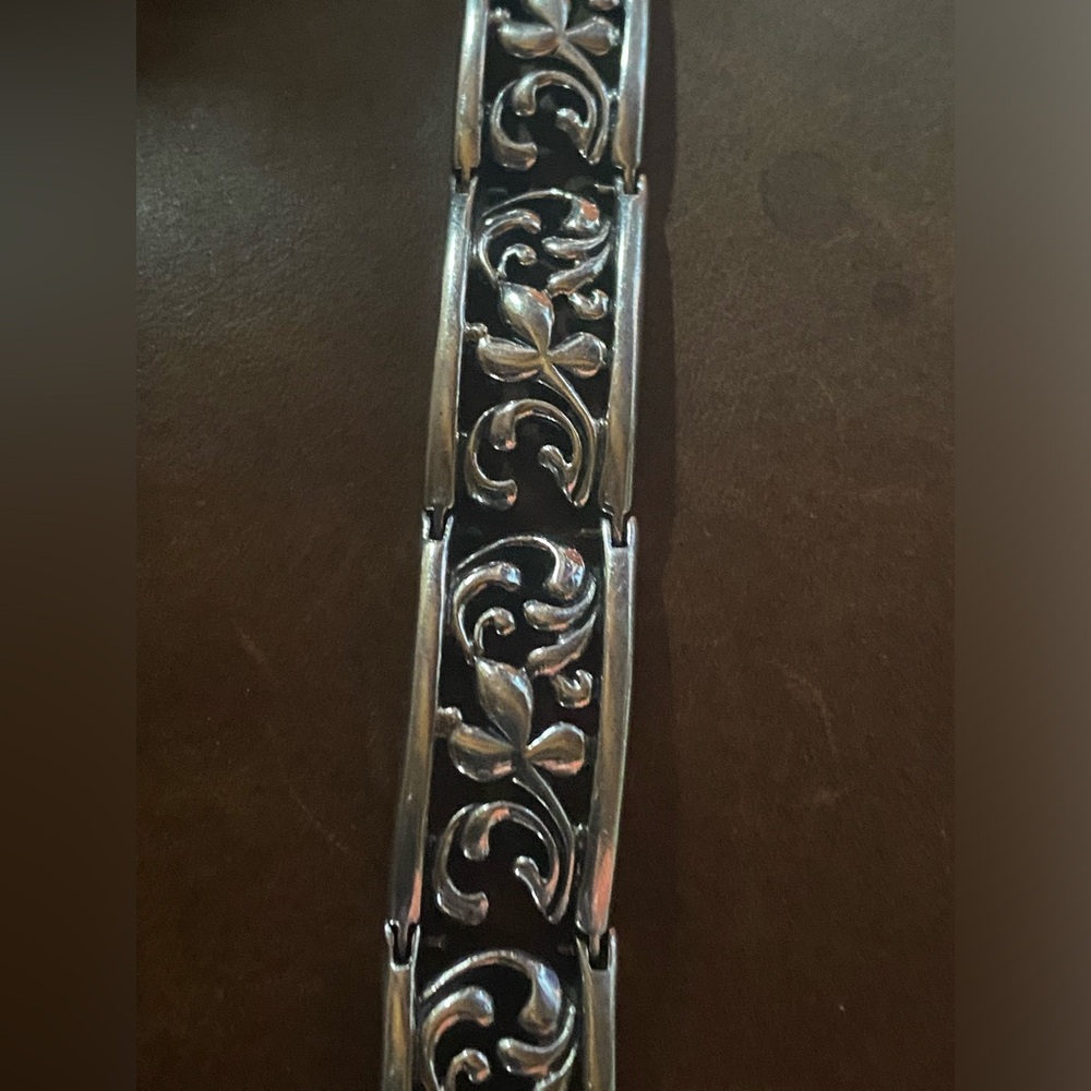 Vintage Silpada Sterling Silver Floral Scroll Filagree bracelet